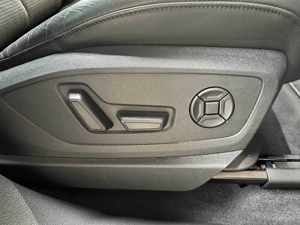 Audi e-tron 55 Quattro S Edition 95 kWh 408hp 2020, J-611-HG