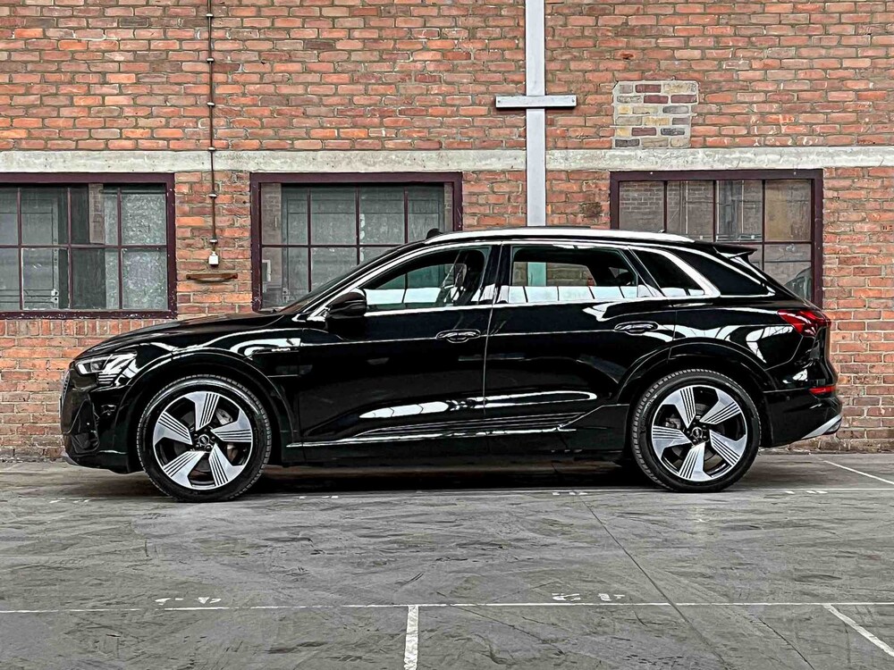 Audi e-tron 55 Quattro S Edition 95 kWh 408hp 2020, J-611-HG