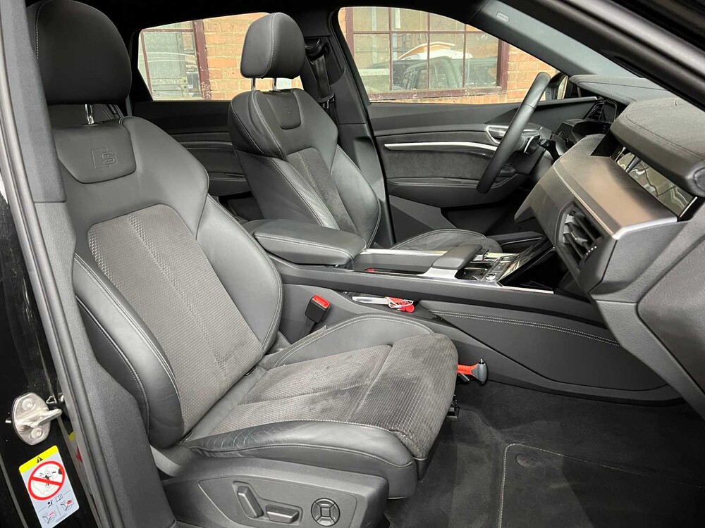Audi e-tron 55 Quattro S Edition 95 kWh 408hp 2020, J-611-HG