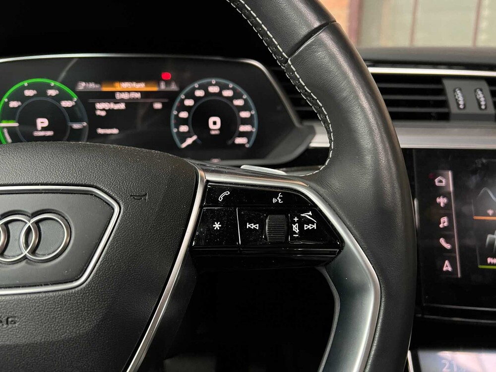 Audi e-tron 55 Quattro S Edition 95 kWh 408hp 2020, J-611-HG