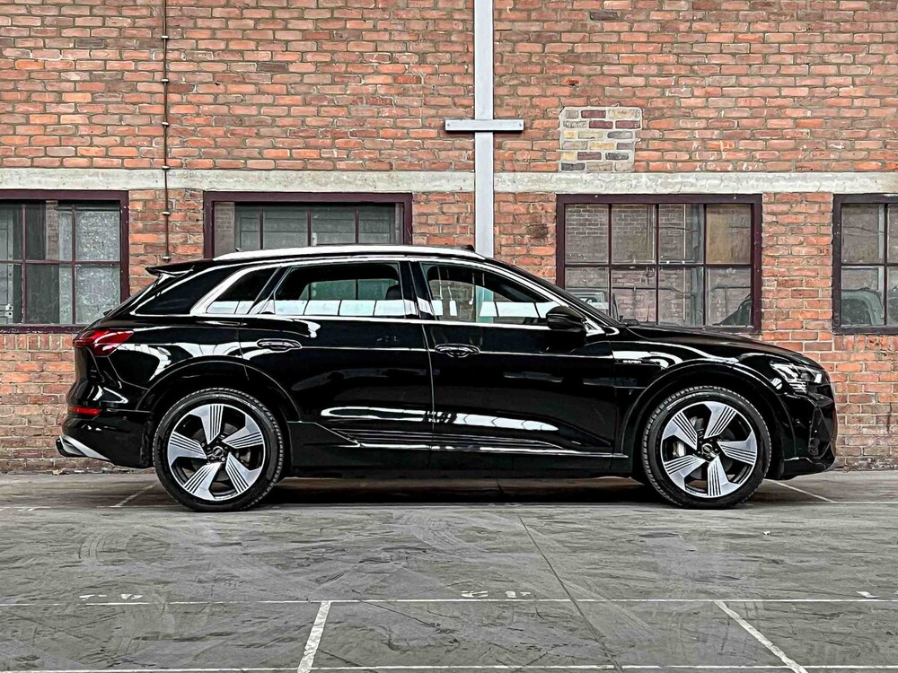 Audi e-tron 55 Quattro S Edition 95 kWh 408hp 2020, J-611-HG