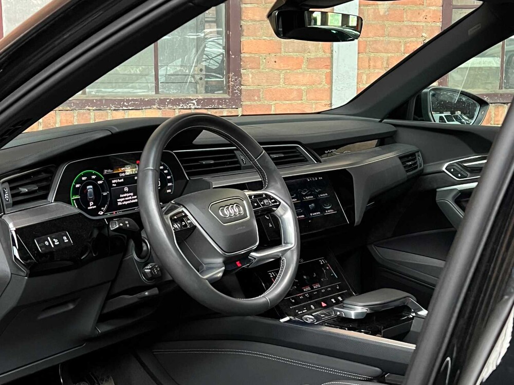 Audi e-tron 55 Quattro S Edition 95 kWh 408hp 2020, J-611-HG