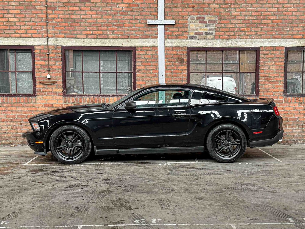 Ford Mustang 3.7 V6 305hp coupe 2011