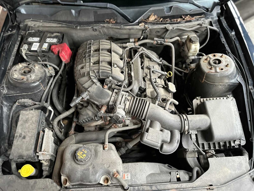 Ford Mustang 3.7 V6 305hp coupe 2011