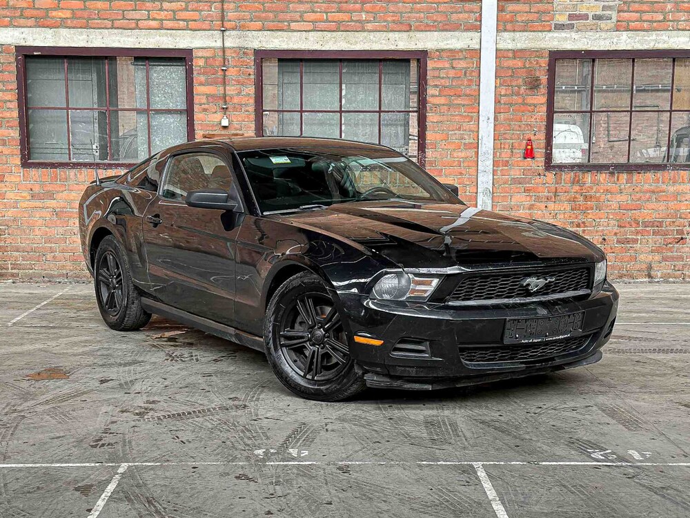 Ford Mustang 3.7 V6 305hp coupe 2011