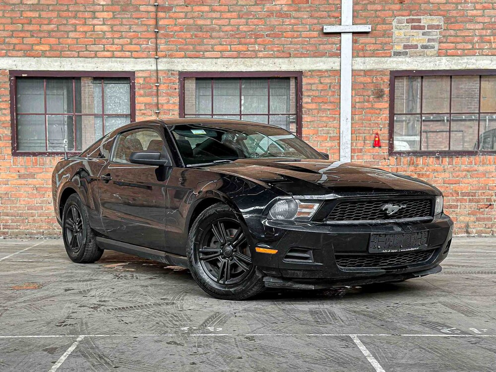 Ford Mustang 3.7 V6 305hp coupe 2011