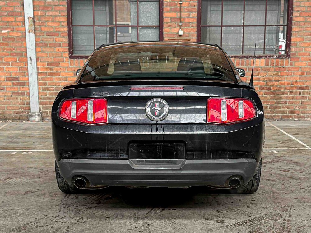 Ford Mustang 3.7 V6 305hp coupe 2011