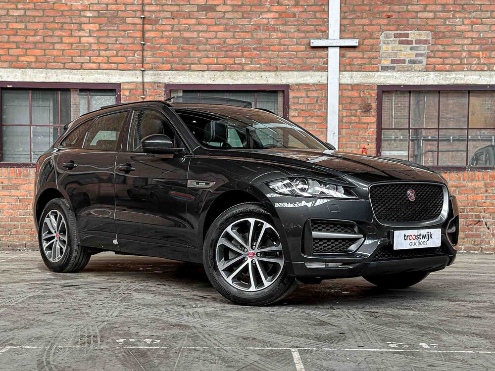 Jaguar F-PACE 2.0t AWD Portfolio 250PS 2019, XH-556-V