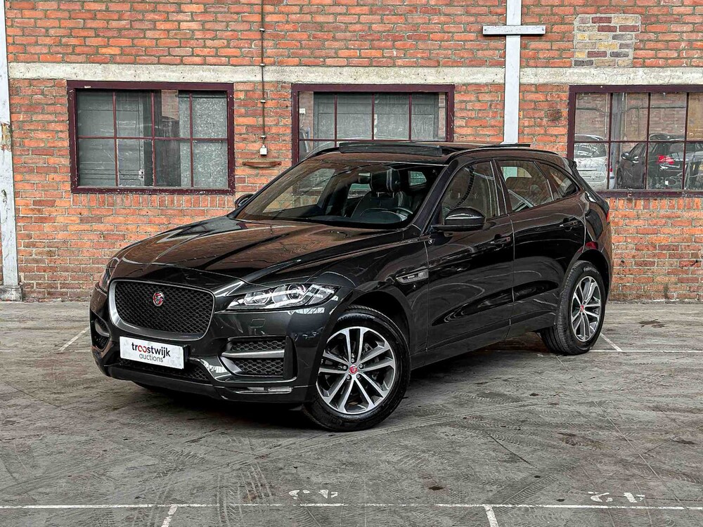 Jaguar F-PACE 2.0t AWD Portfolio 250PS 2019, XH-556-V