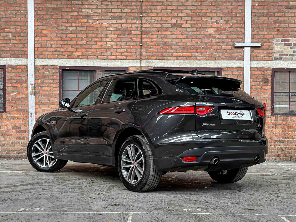 Jaguar F-PACE 2.0t AWD Portfolio 250PS 2019, XH-556-V