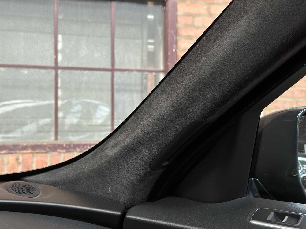 Jaguar F-PACE 2.0t AWD Portfolio 250PS 2019, XH-556-V