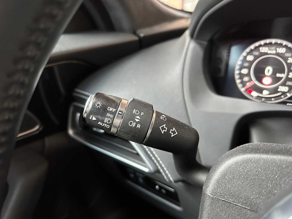 Jaguar F-PACE 2.0t AWD Portfolio 250PS 2019, XH-556-V