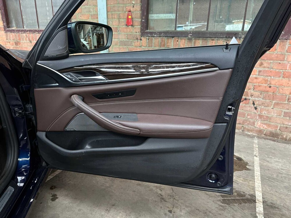 BMW 530e Touring xDrive Business Edition Plus 184PS 2021 G31 5er, K-455-VL