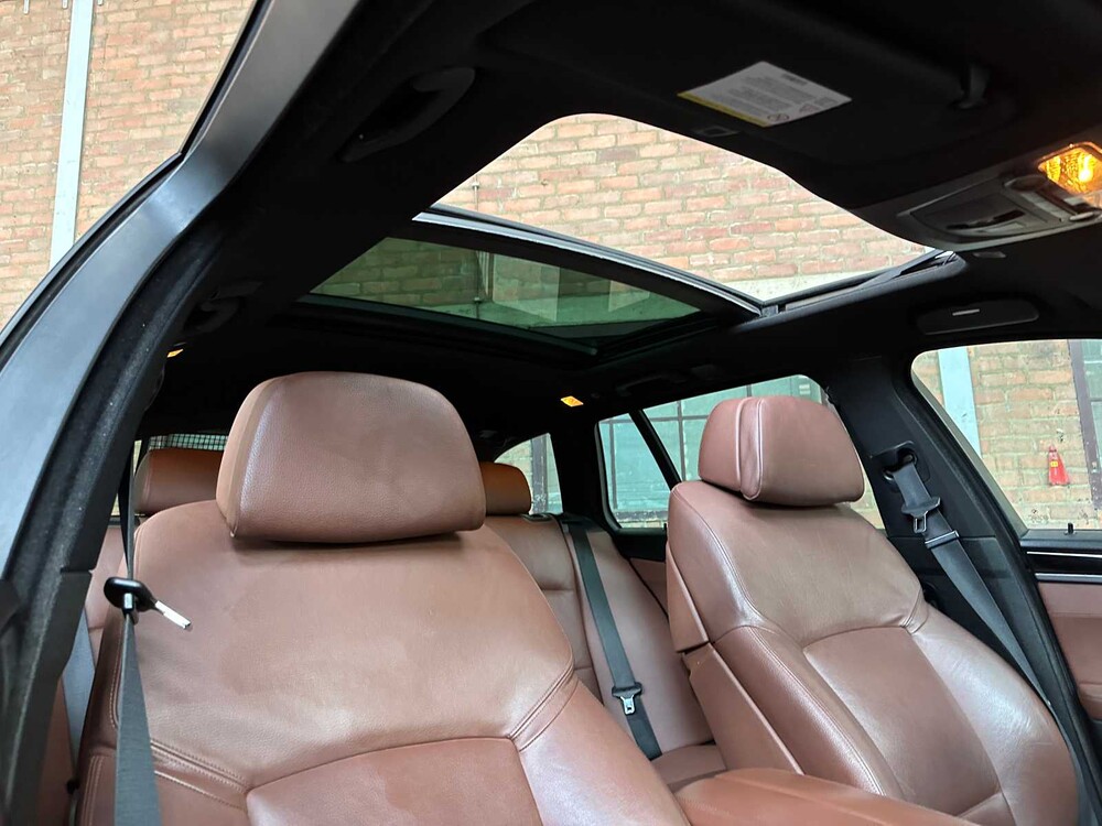 BMW M550xd Touring M-Sport F11 381PS 2012 5er, GBN-87-T