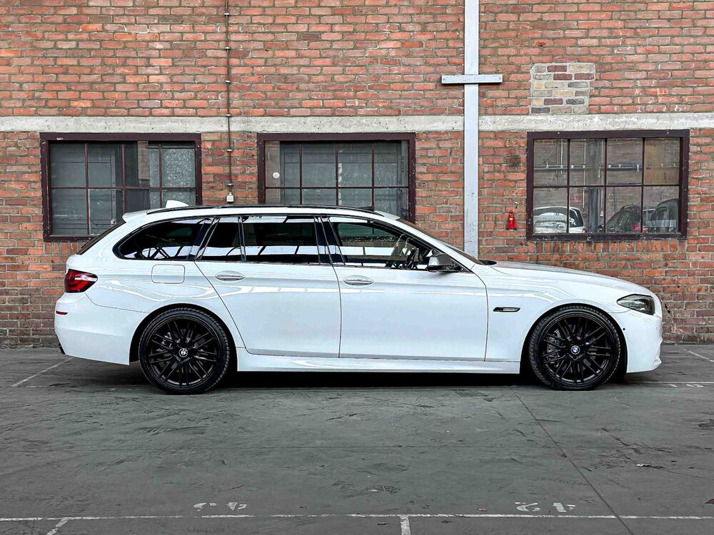 BMW M550xd Touring M-Sport F11 381PS 2012 5er, GBN-87-T