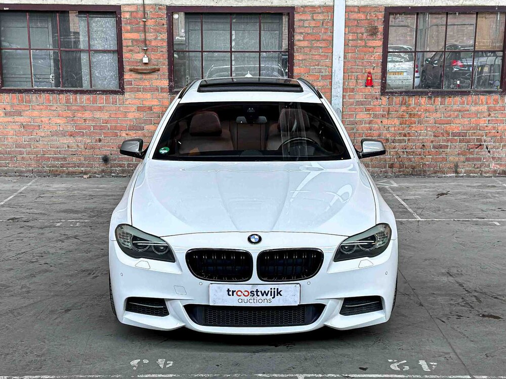 BMW M550xd Touring M-Sport F11 381PS 2012 5er, GBN-87-T