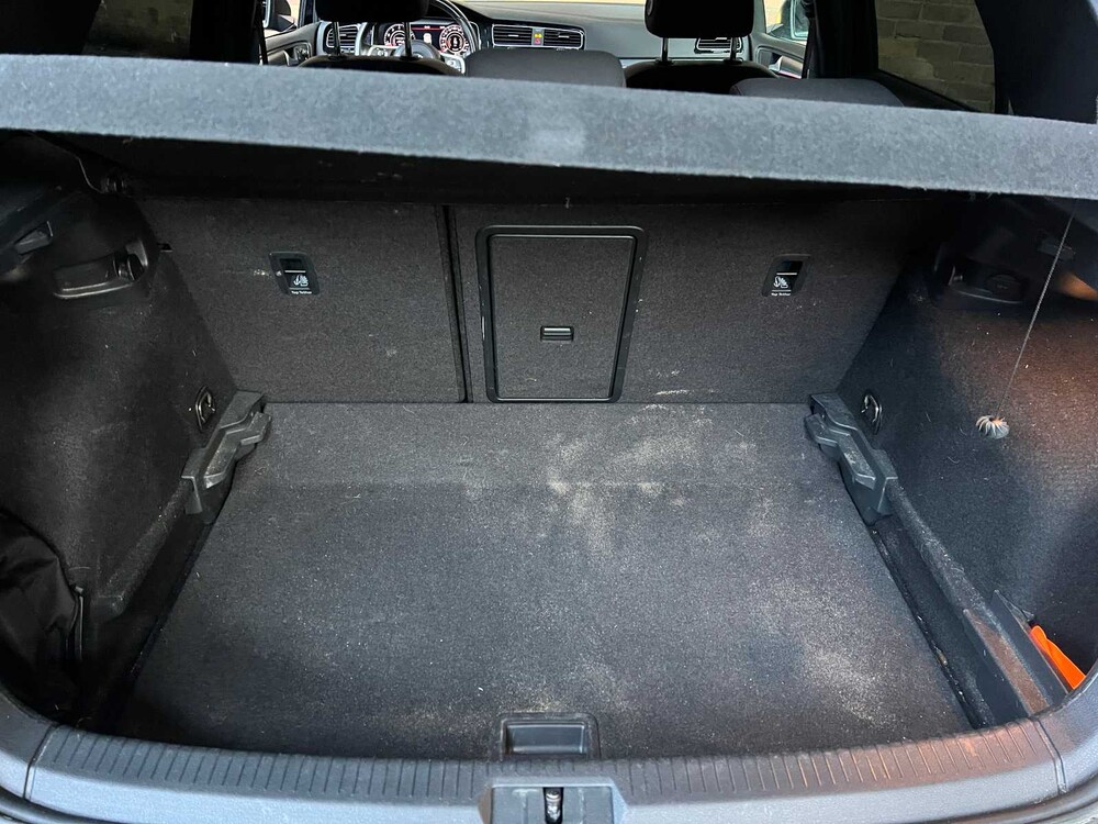 Volkswagen Golf 2.0 7.5 TSI GTI TCR 290hp 2019, T-165-LB