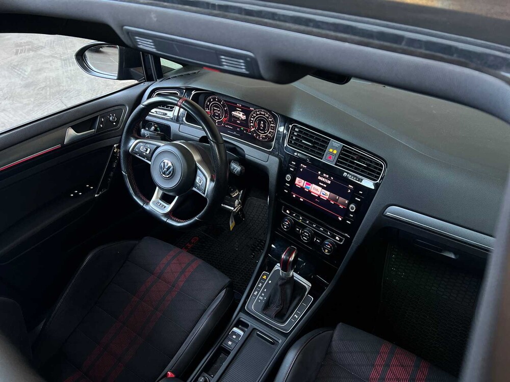 Volkswagen Golf 2.0 7.5 TSI GTI TCR 290hp 2019, T-165-LB