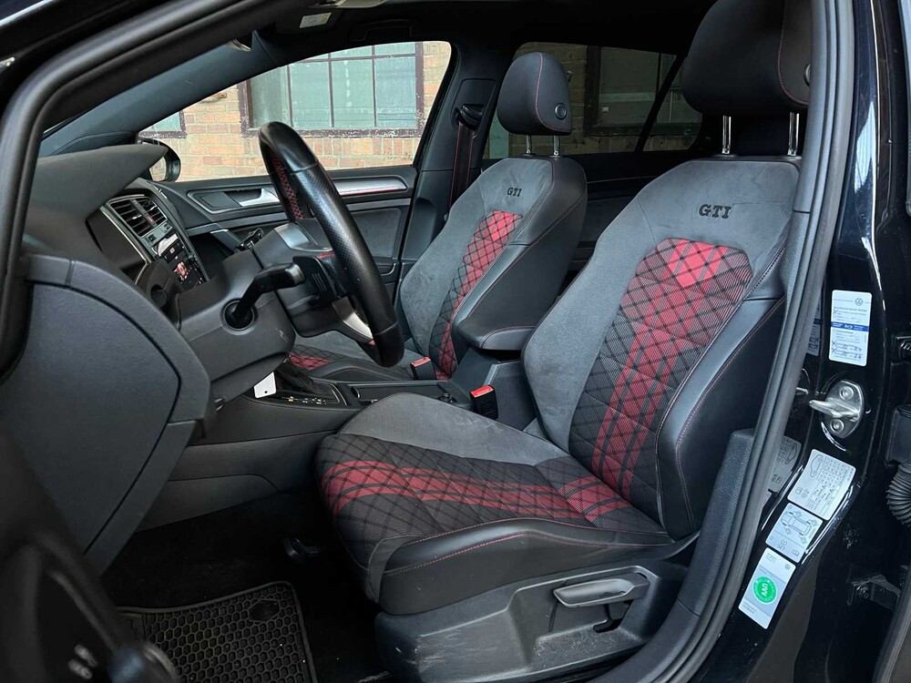 Volkswagen Golf 2.0 7.5 TSI GTI TCR 290hp 2019, T-165-LB