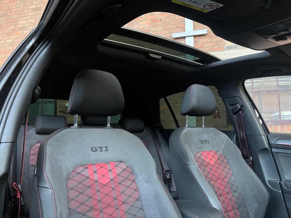 Volkswagen Golf 2.0 7.5 TSI GTI TCR 290hp 2019, T-165-LB