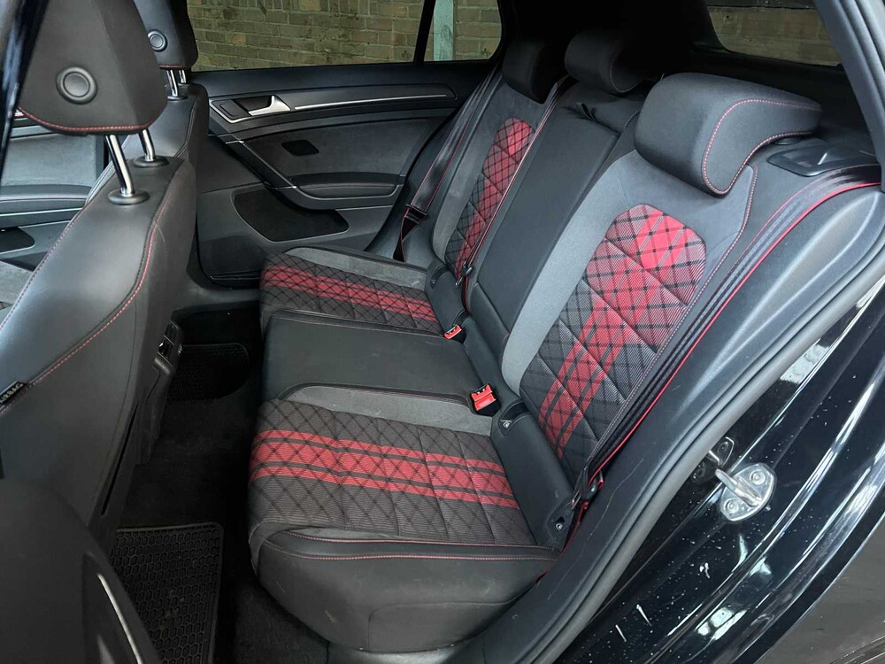 Volkswagen Golf 2.0 7.5 TSI GTI TCR 290hp 2019, T-165-LB