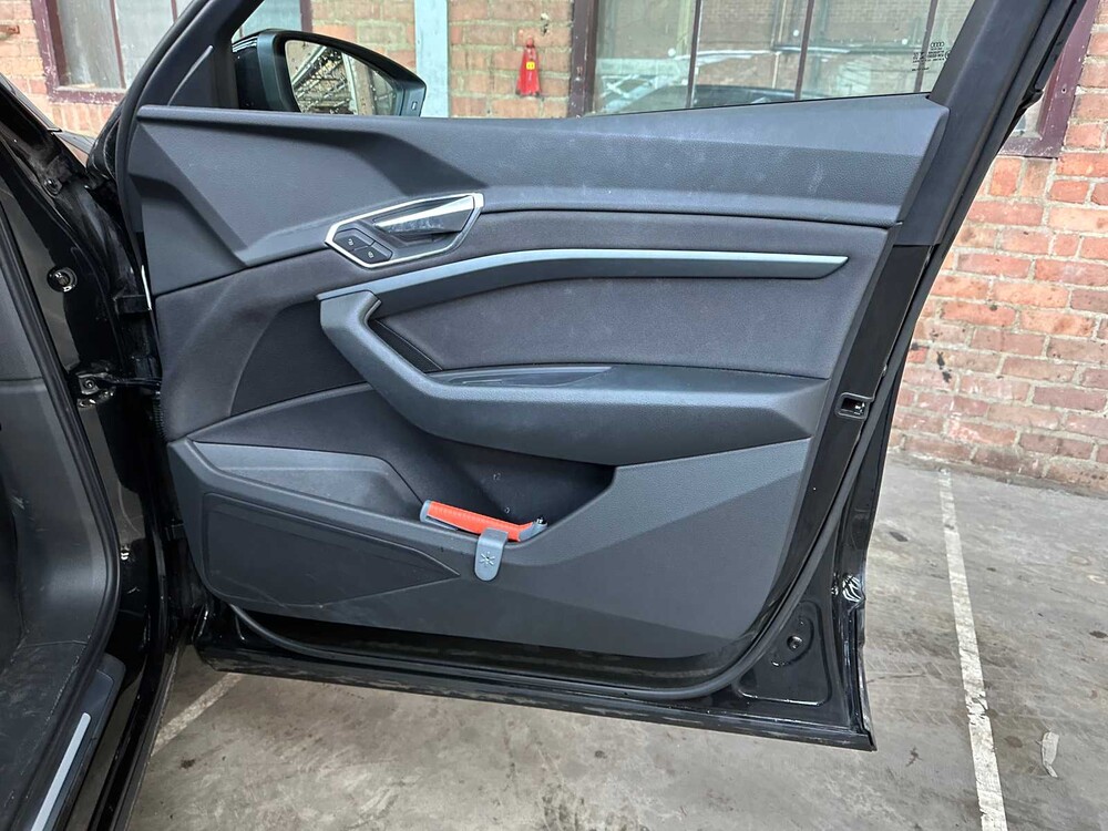 Audi E-Tron 50 Quattro Launch Edition 71 kWh 313hp 2019, G-163-XV