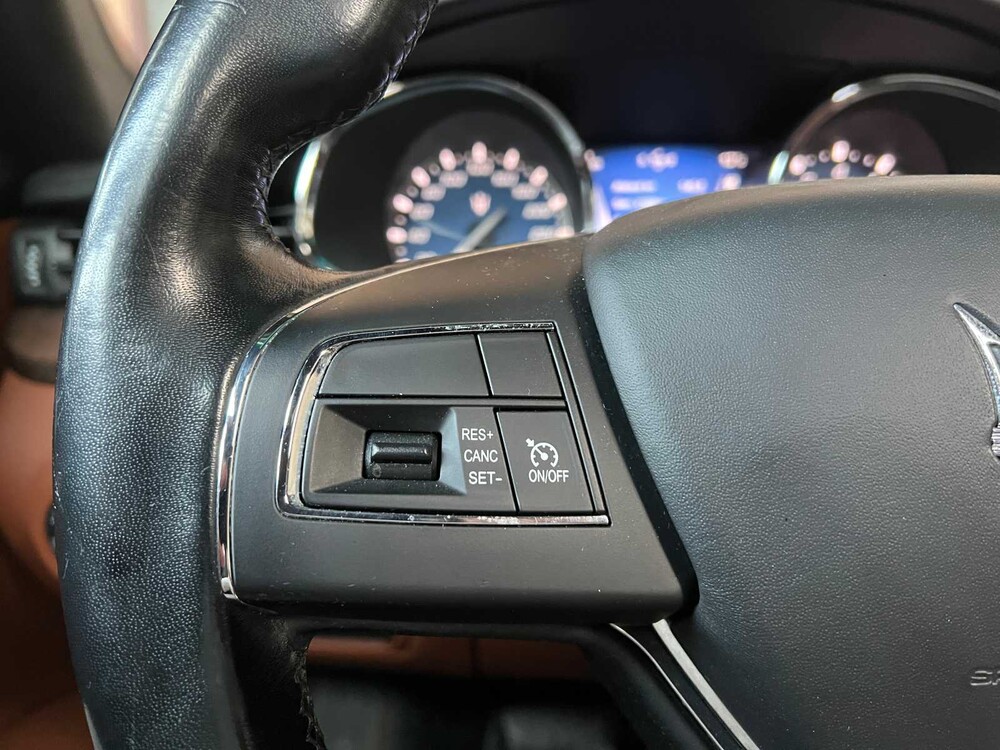 Maserati Quattroporte S 3.0 V6 Q4 NEUMODELL 411PS 2013, XD-822-S