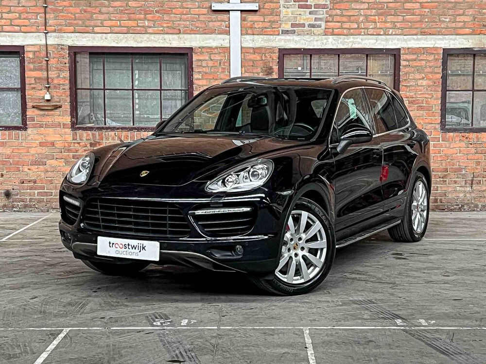Porsche Cayenne Turbo 4.8 V8 500PS 2011