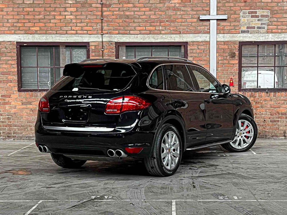 Porsche Cayenne Turbo 4.8 V8 500PS 2011