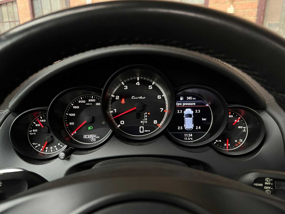 Porsche Cayenne Turbo 4.8 V8 500PS 2011