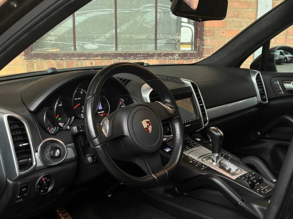 Porsche Cayenne Turbo 4.8 V8 500PS 2011