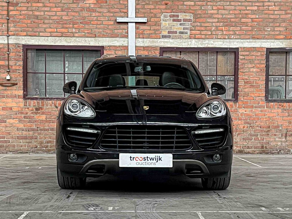 Porsche Cayenne Turbo 4.8 V8 500PS 2011