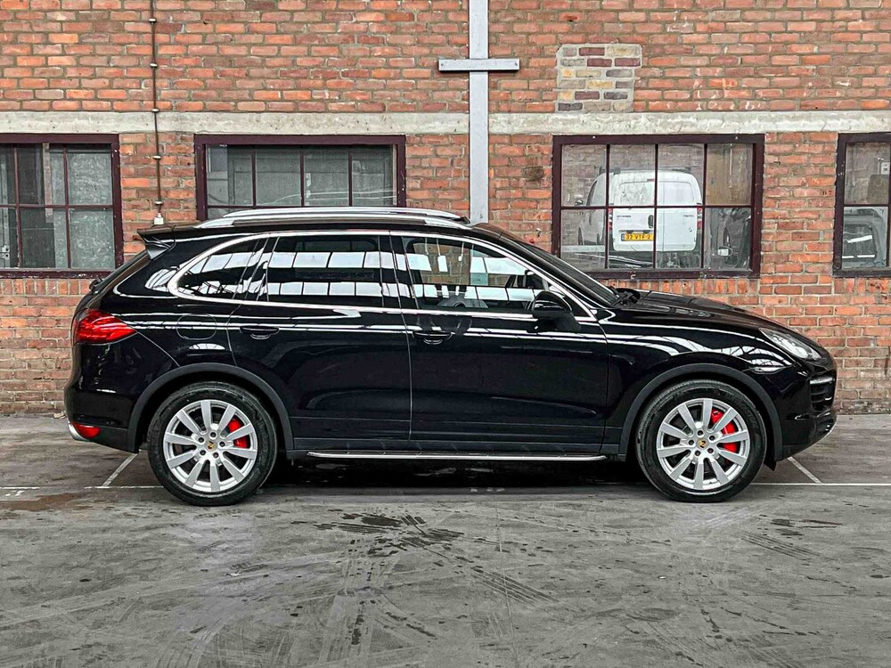 Porsche Cayenne Turbo 4.8 V8 500PS 2011