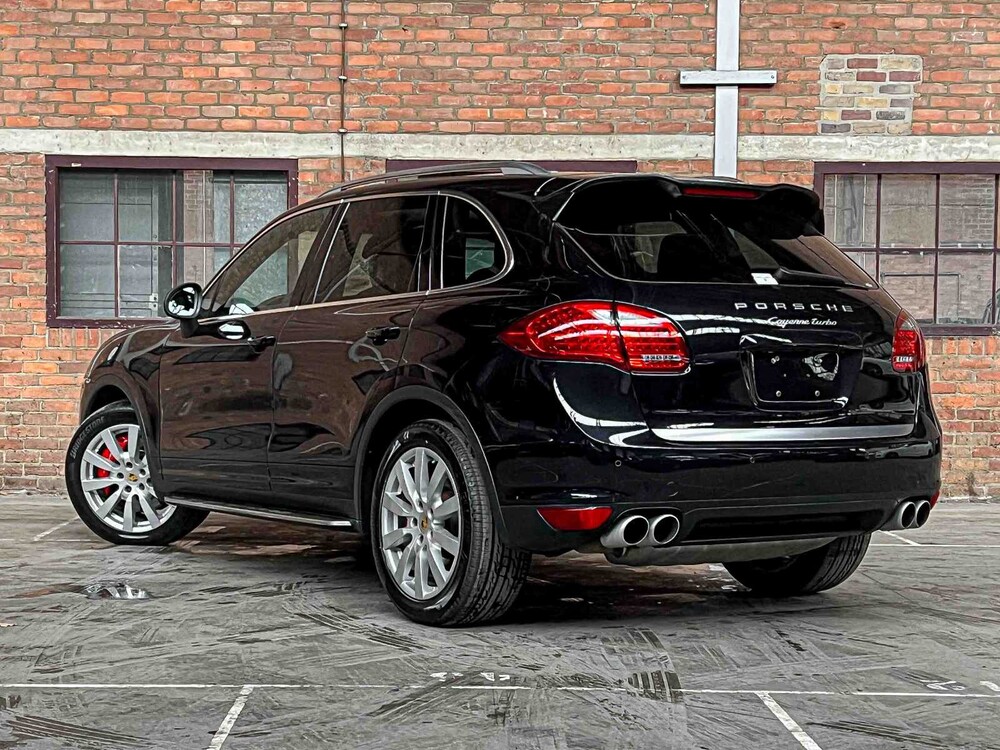 Porsche Cayenne Turbo 4.8 V8 500PS 2011