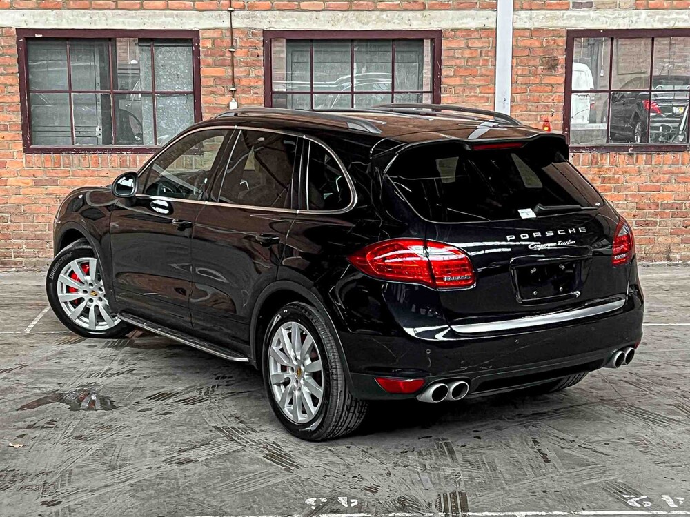 Porsche Cayenne Turbo 4.8 V8 500PS 2011