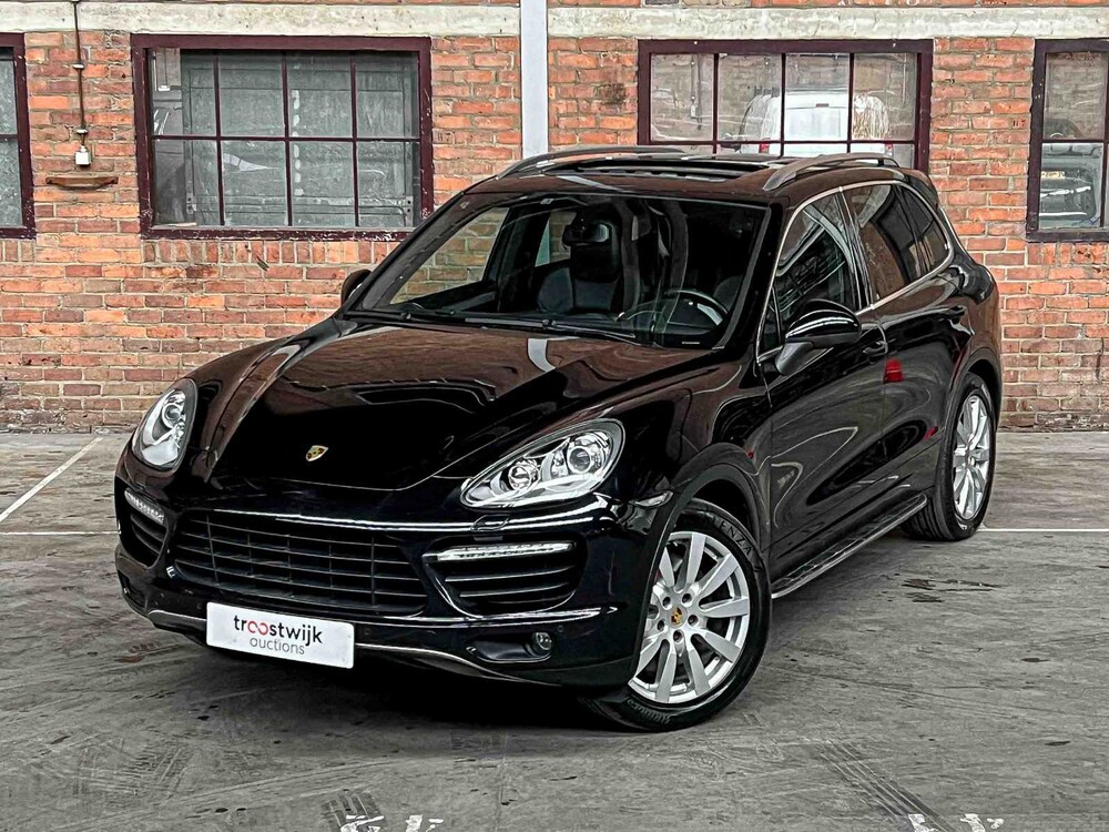 Porsche Cayenne Turbo 4.8 V8 500PS 2011