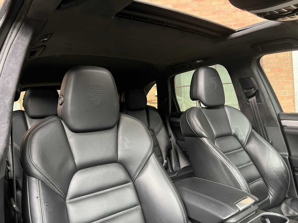 Porsche Cayenne Turbo 4.8 V8 500PS 2011
