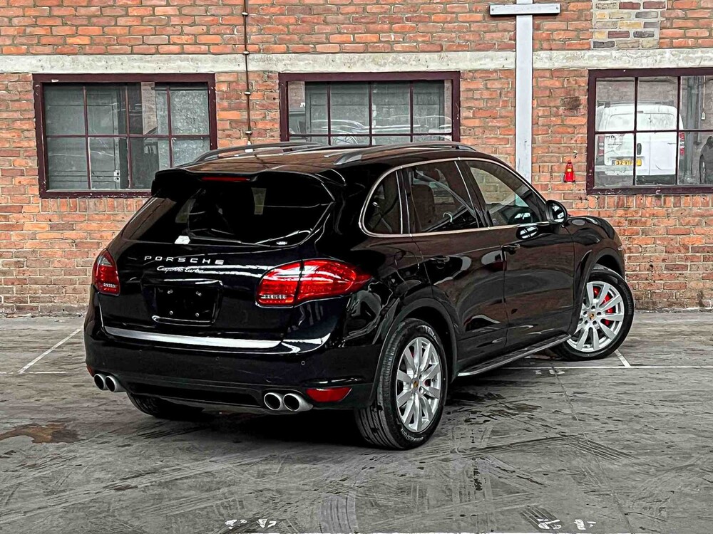 Porsche Cayenne Turbo 4.8 V8 500PS 2011