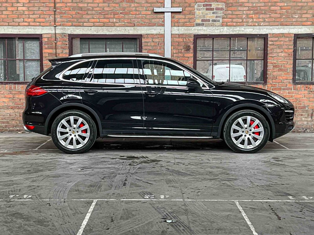 Porsche Cayenne Turbo 4.8 V8 500PS 2011