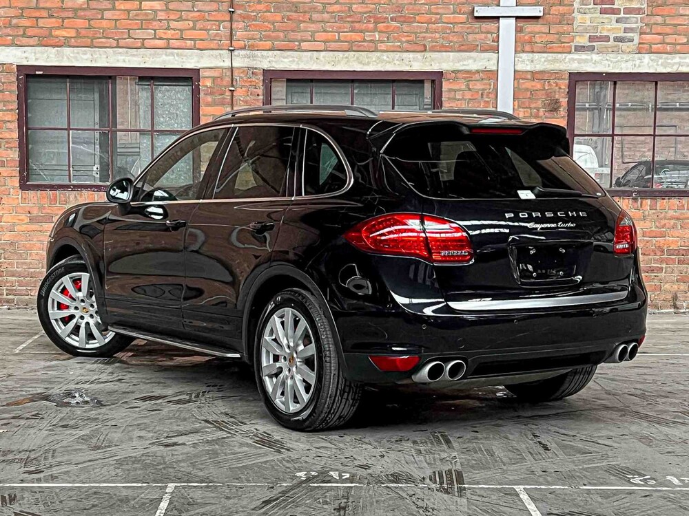 Porsche Cayenne Turbo 4.8 V8 500PS 2011
