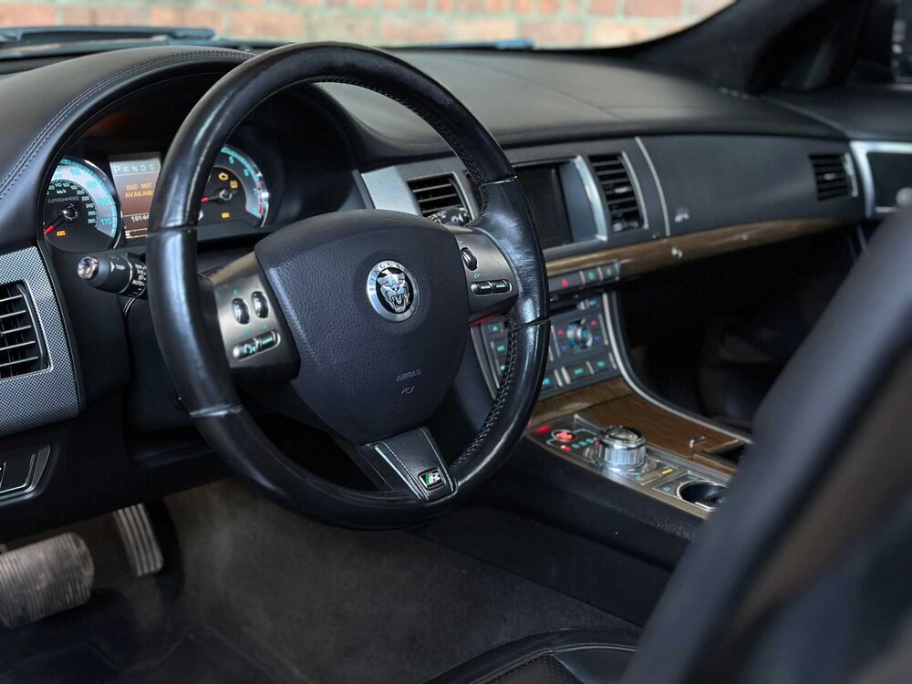 Jaguar XF R 5.0 V8 SUPERCHARGED 510hp 2011