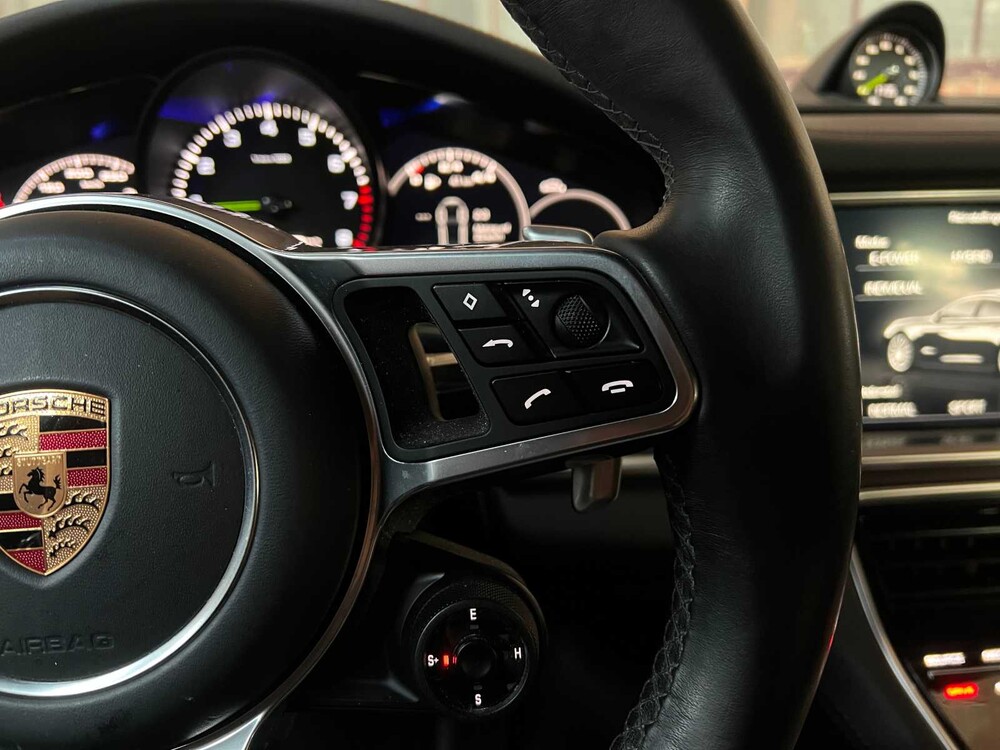 Porsche Panamera 4 E-Hybrid 2.9 V6 330PS 2017