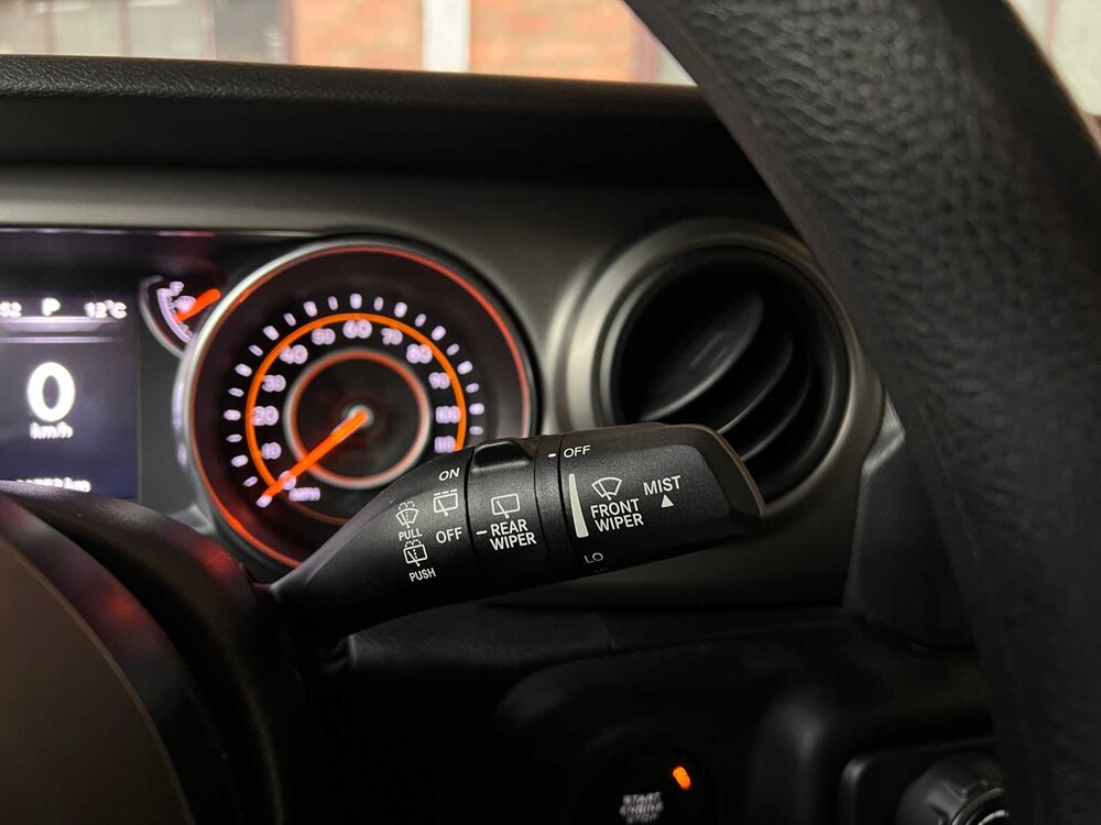 Jeep Wrangler 2.0 T Sport 2018