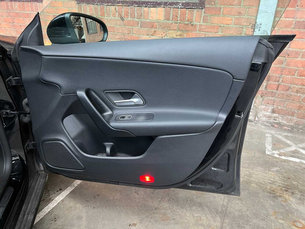 Mercedes-Benz CLA200 d Advantage CLA-Klasse Shooting Brake 150PS 2021, K-136-HK