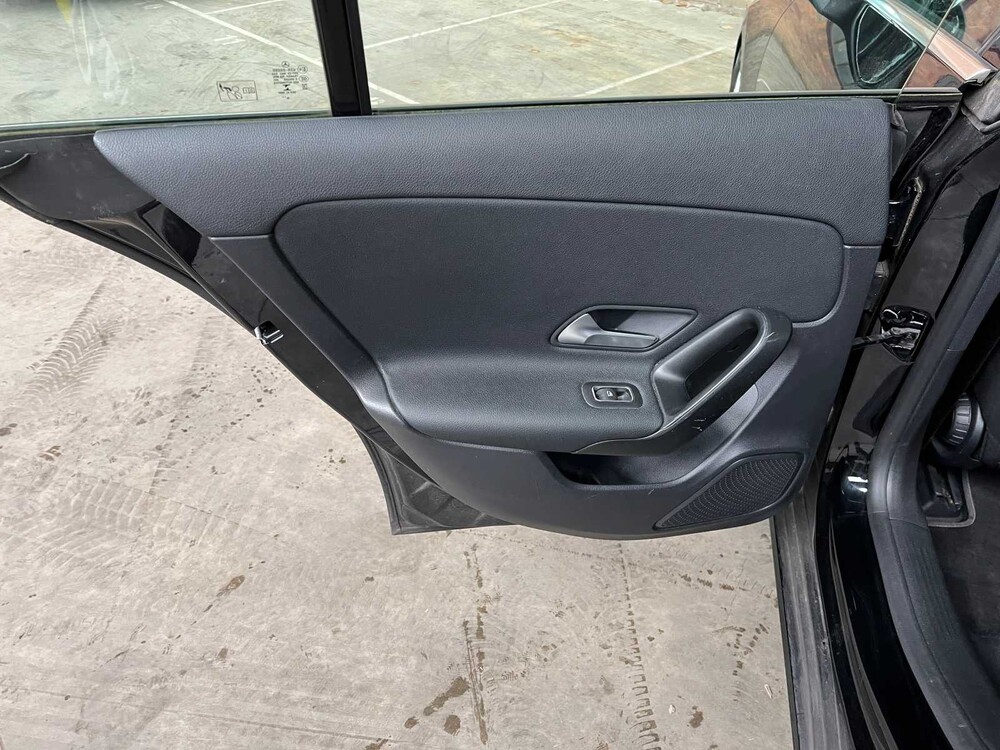Mercedes-Benz CLA200 d Advantage CLA-Klasse Shooting Brake 150PS 2021, K-136-HK