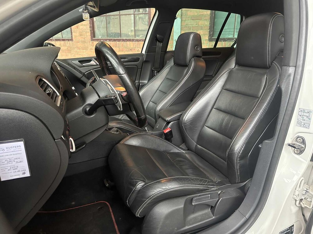 Volkswagen Golf GTI 2.0 211hp 2011, 13-PFJ-7