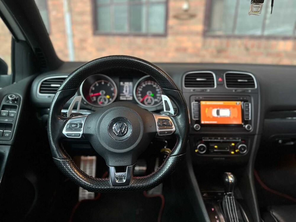 Volkswagen Golf GTI 2.0 211hp 2011, 13-PFJ-7