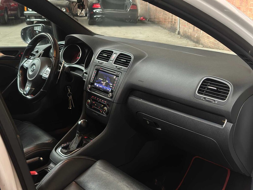 Volkswagen Golf GTI 2.0 211hp 2011, 13-PFJ-7