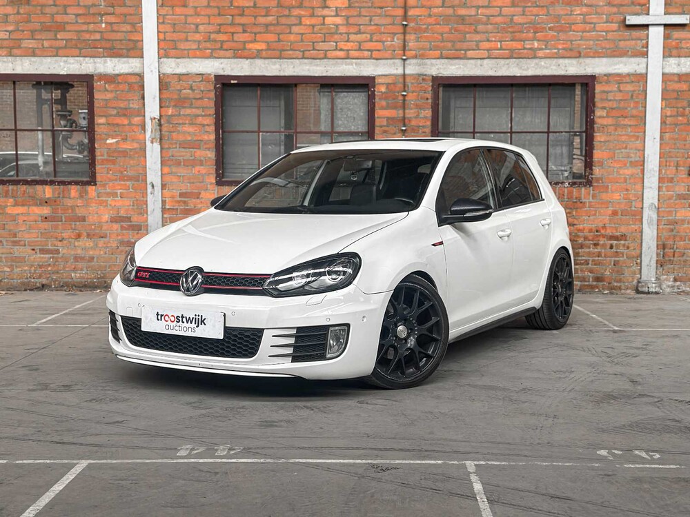 Volkswagen Golf GTI 2.0 211hp 2011, 13-PFJ-7