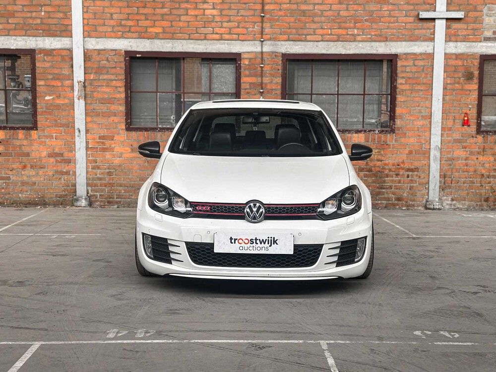 Volkswagen Golf GTI 2.0 211hp 2011, 13-PFJ-7